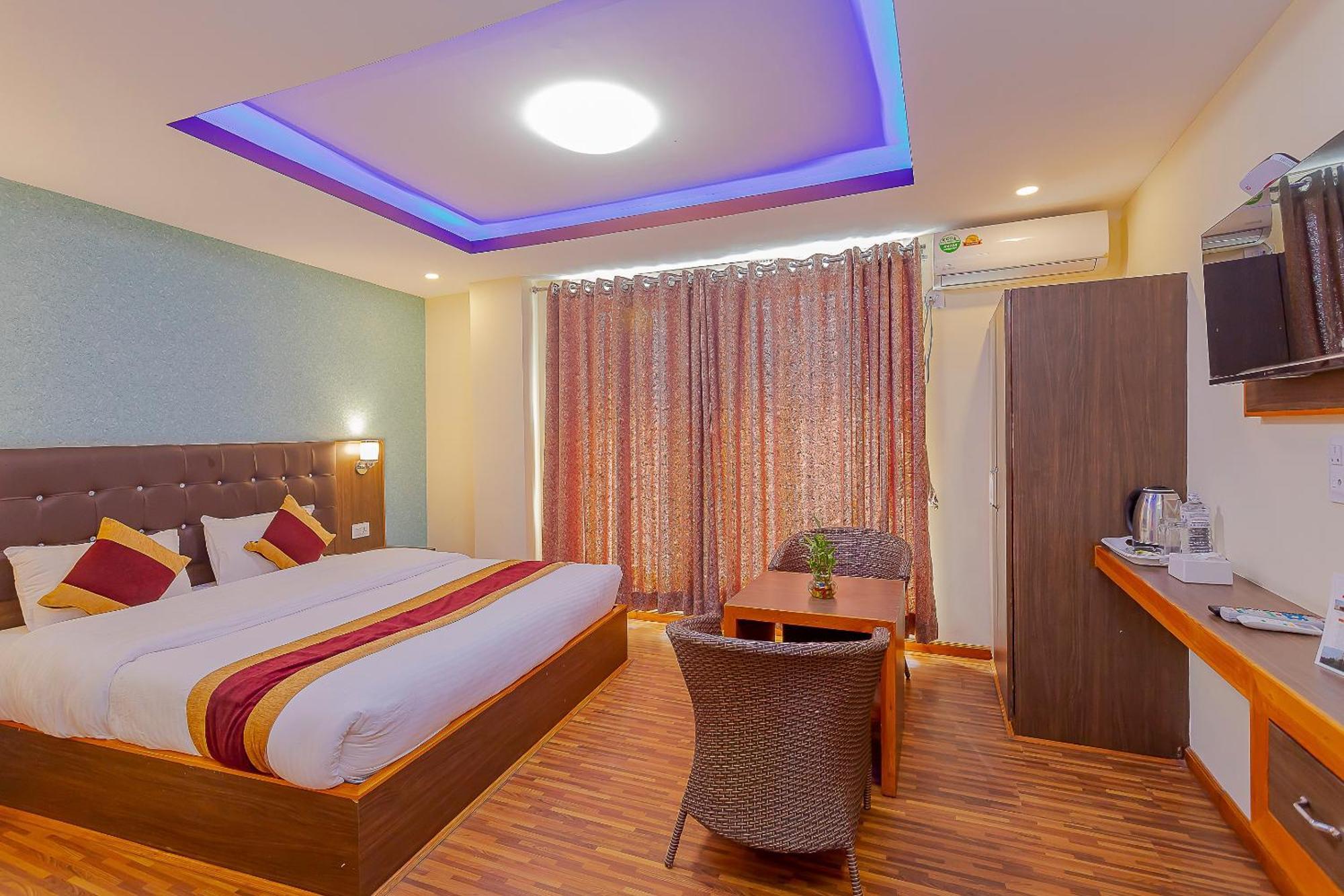 Oyo 798 Euphoria Inn Catmandu Exterior foto